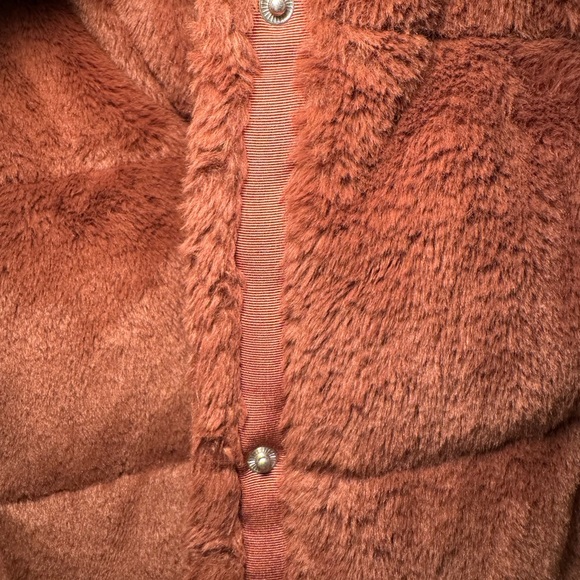 Puffer Jacket - Picture 6 of 11